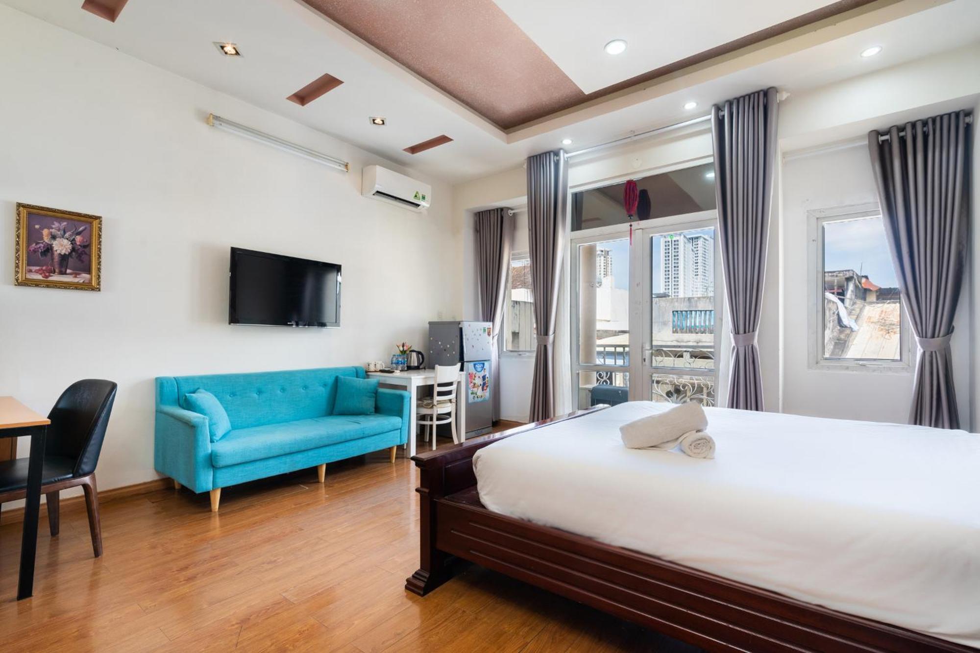 Ở trọ Nina Home- De Tham Street, D1 *